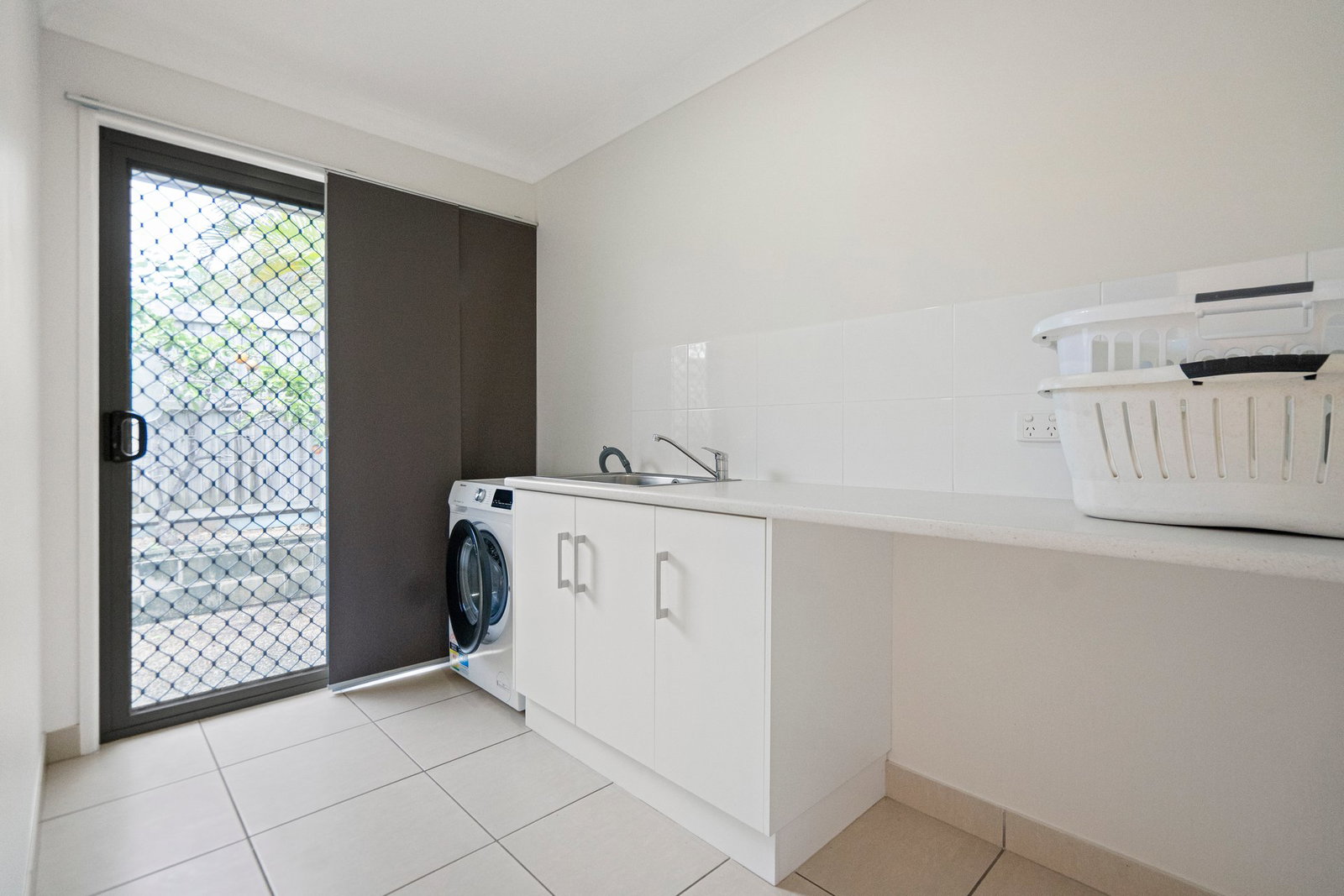 19 Green Avenue, Branyan  QLD  4670