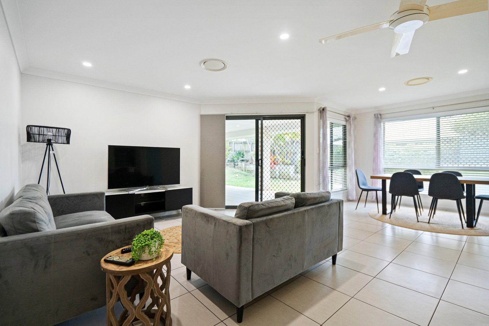 19 Green Avenue, Branyan  QLD  4670