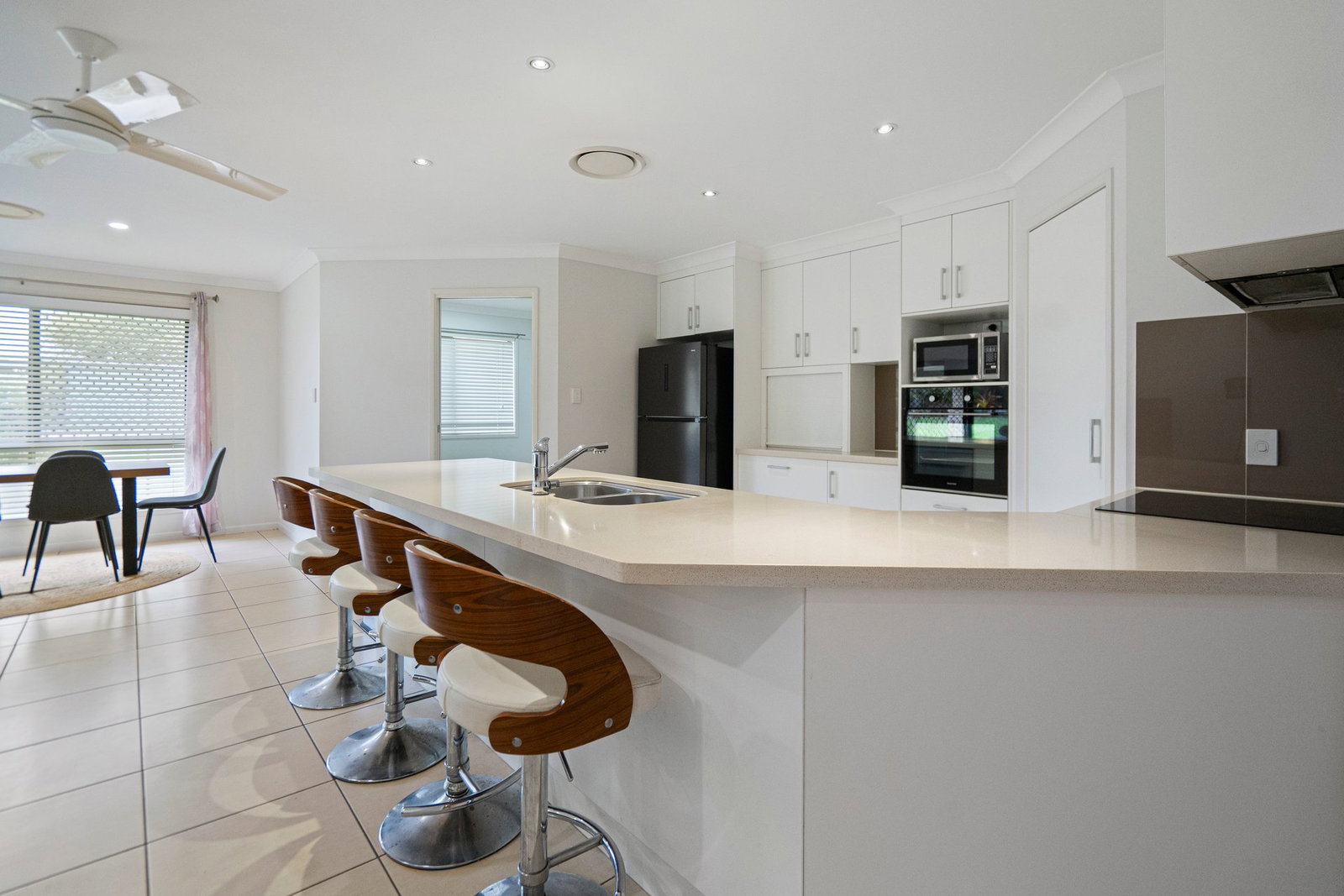 19 Green Avenue, Branyan  QLD  4670