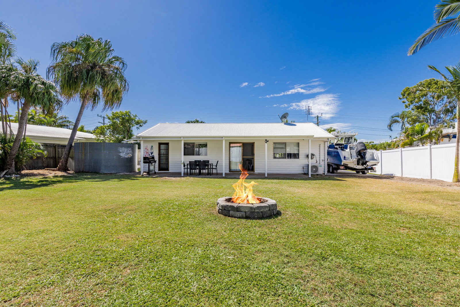 21 Captain Cook Drive, Agnes Water  QLD  4677