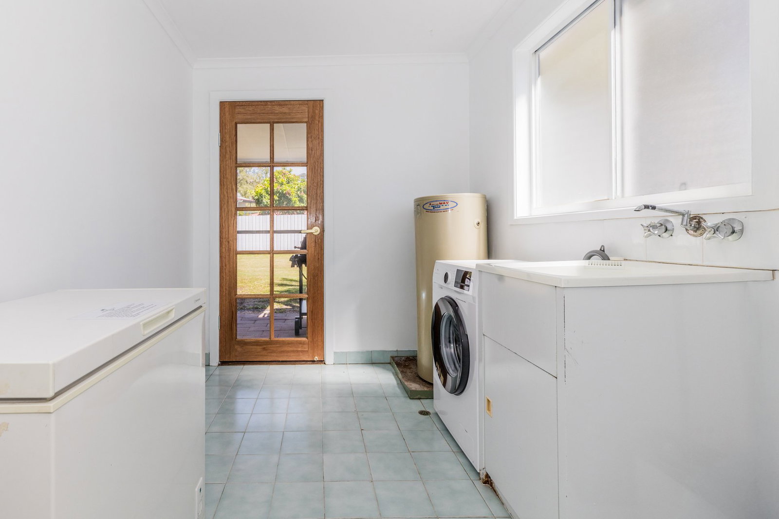 21 Captain Cook Drive, Agnes Water  QLD  4677