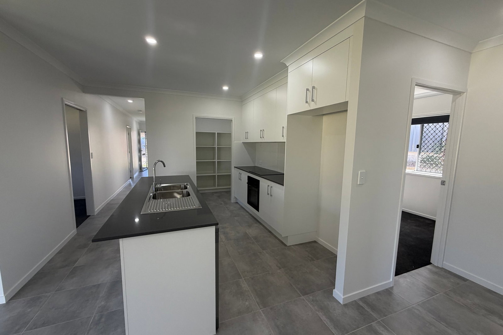 47 Fitzroy Avenue, Clinton  QLD  4680