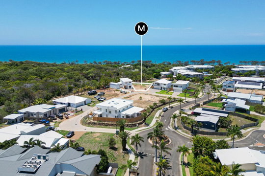 19/3 Beaches Village Circuit, Agnes Water  QLD  4677