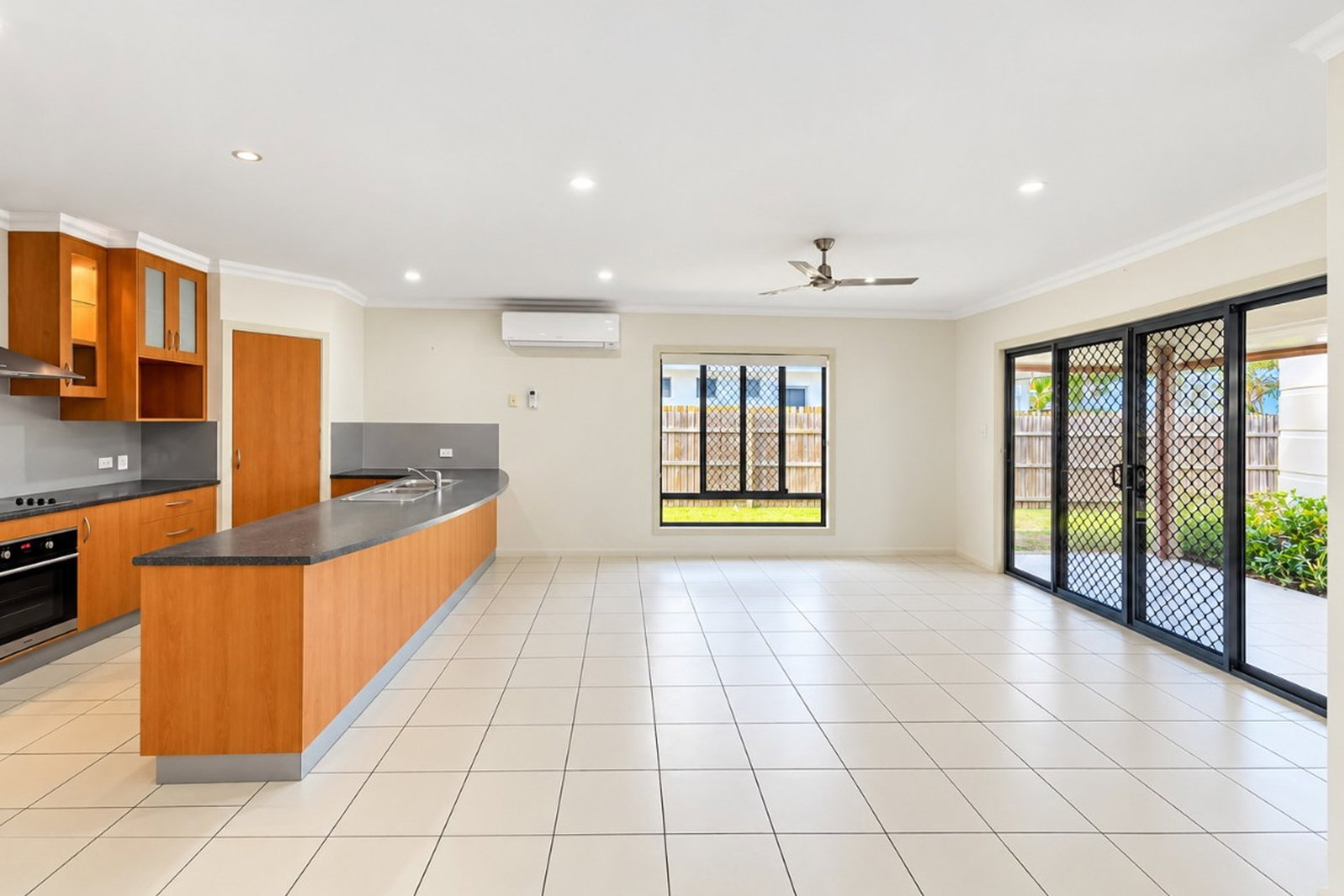 6 Waterfront Drive, Agnes Water  QLD  4677