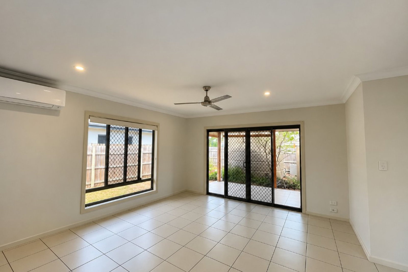 6 Waterfront Drive, Agnes Water  QLD  4677