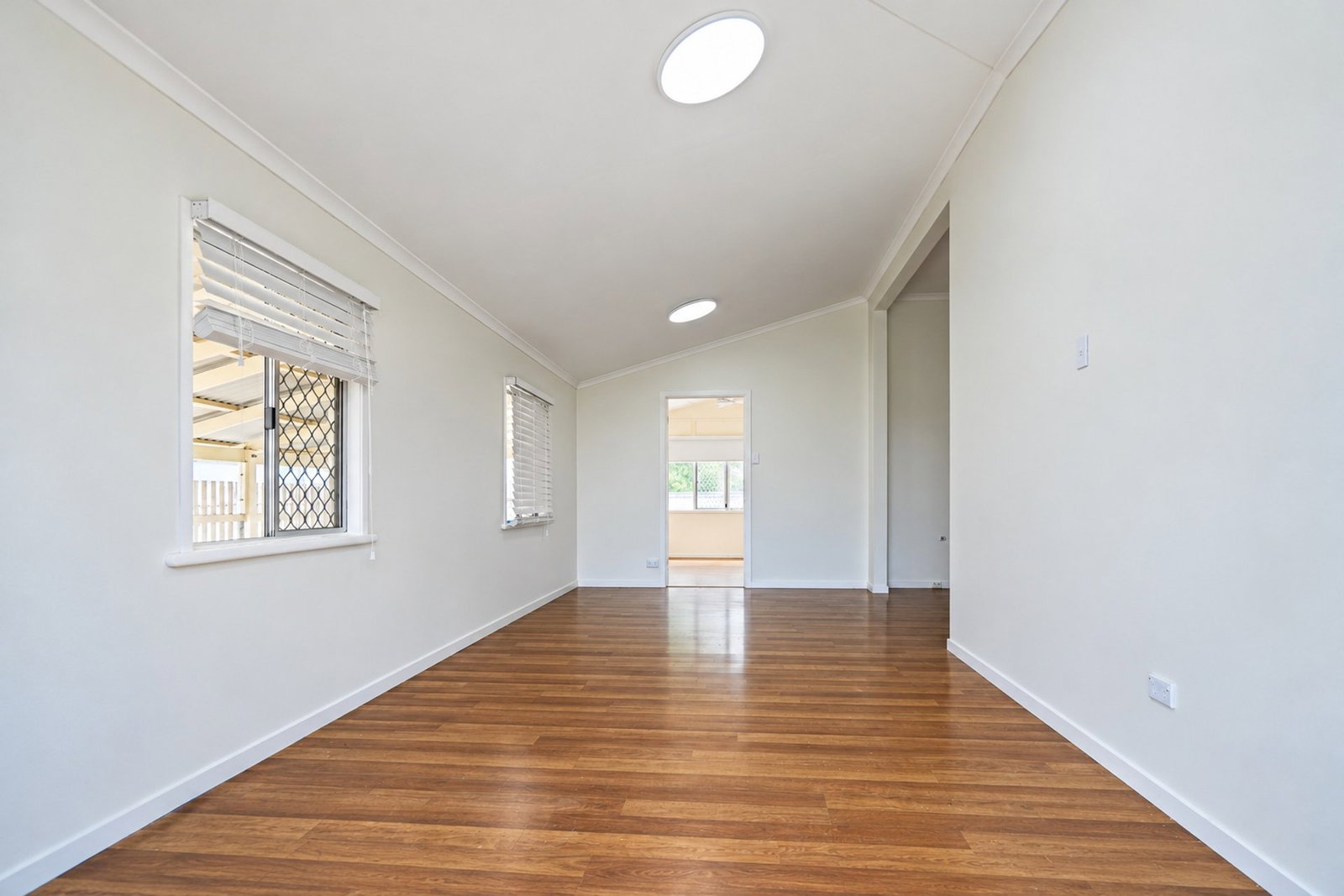 9 Lovers Walk, Thabeban  QLD  4670
