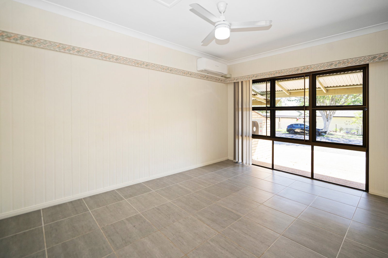 1/12 Scott Street, Millbank  QLD  4670