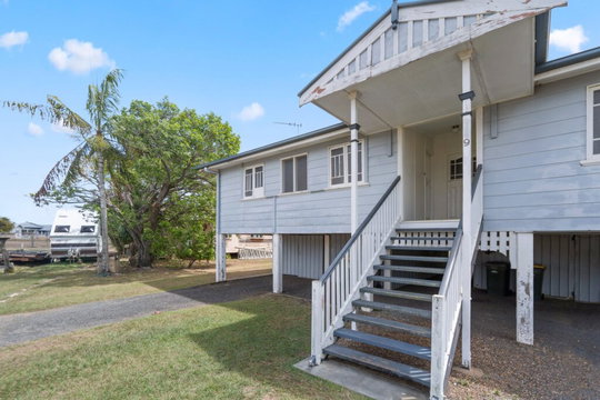 2/9 Glenmorris Street, Walkervale  QLD  4670