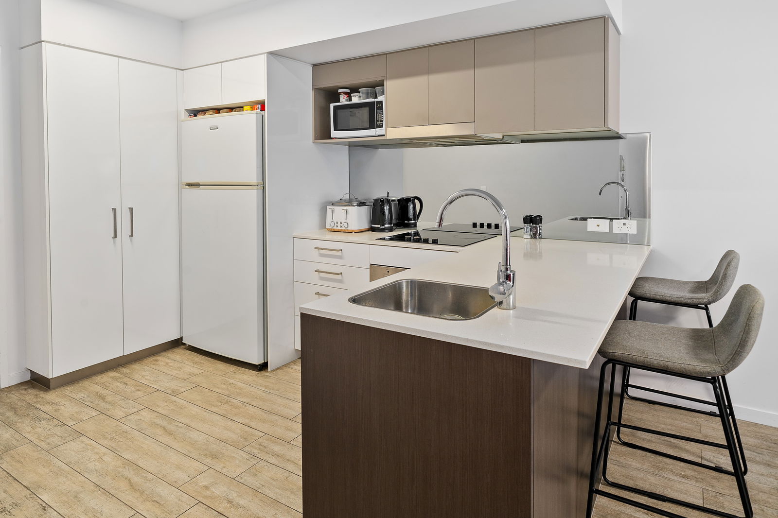 Listing image for 57/17 Carl Street, Woolloongabba  QLD  4102