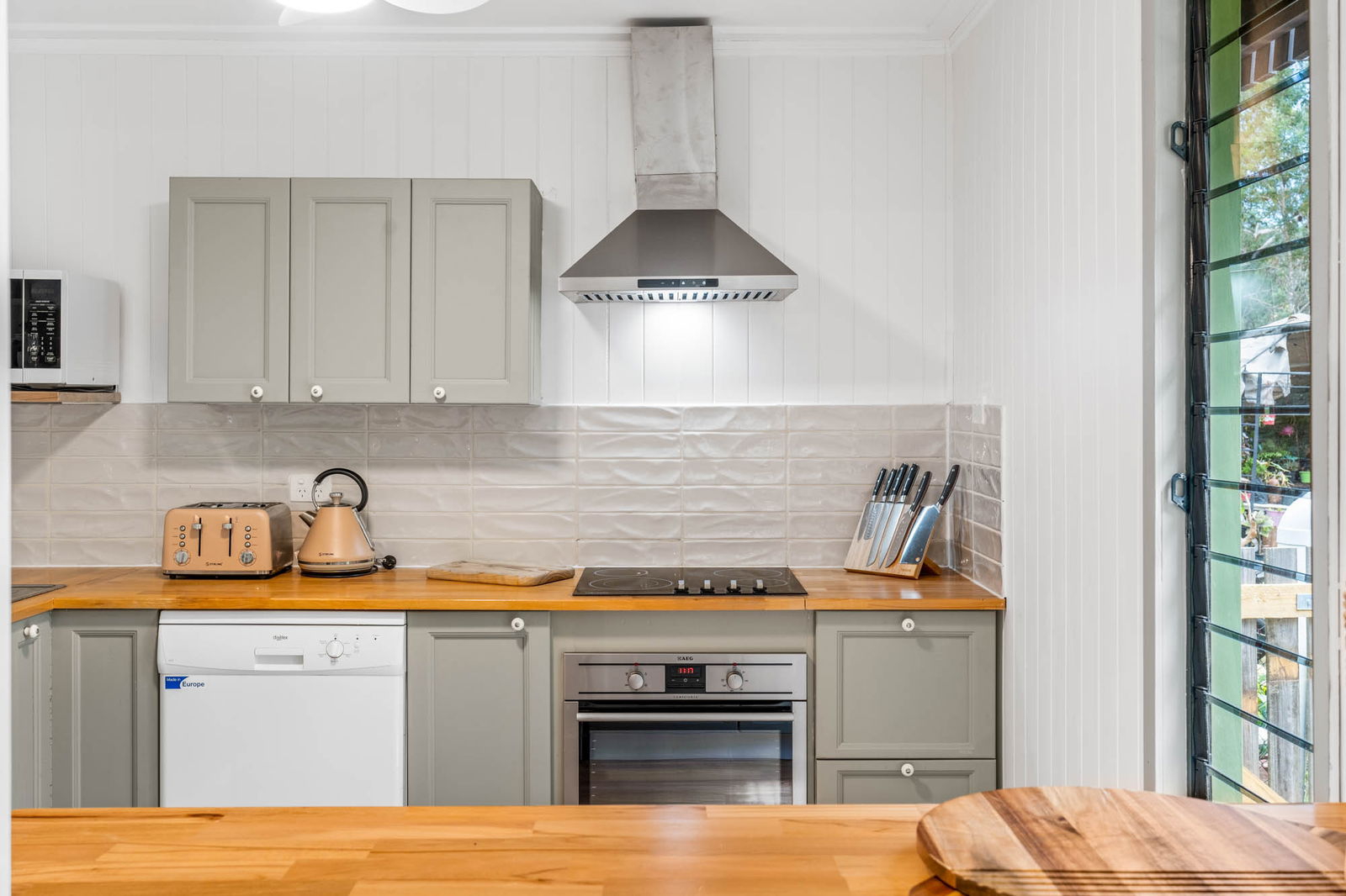 Listing image for 47 Shore Street, Russell Island  QLD  4184